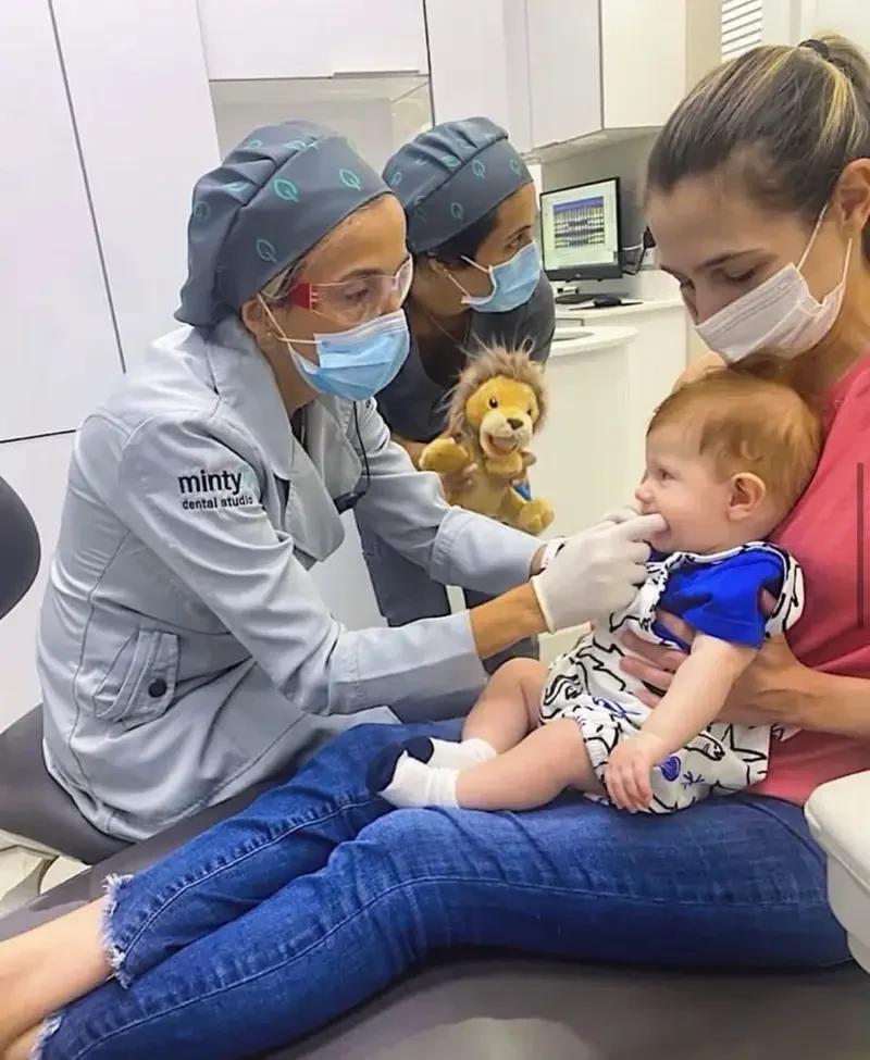 Dr. Camila Di Giorgio providing specialized dental care